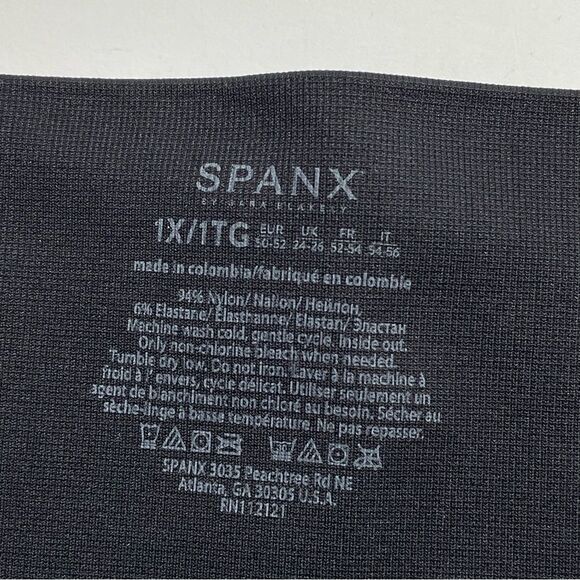 NWT SPANX Look At Me Now Very Black Cropped Leggings Plus Size 1X‎ 20099P - Picture 6 of 7